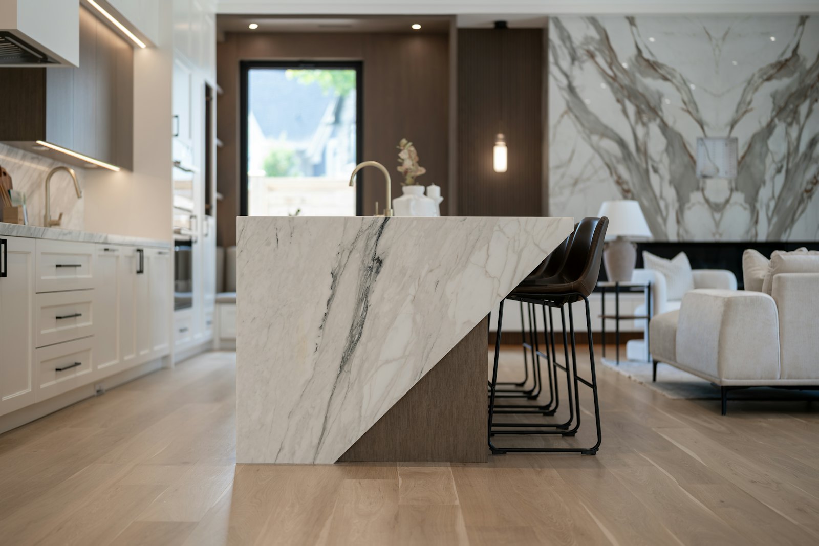 Marble kitchen island with stools
